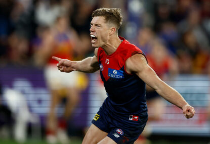 Footy Fix: Seven minutes, four goals, all heart - how Melbourne pulled off 2023's biggest heist