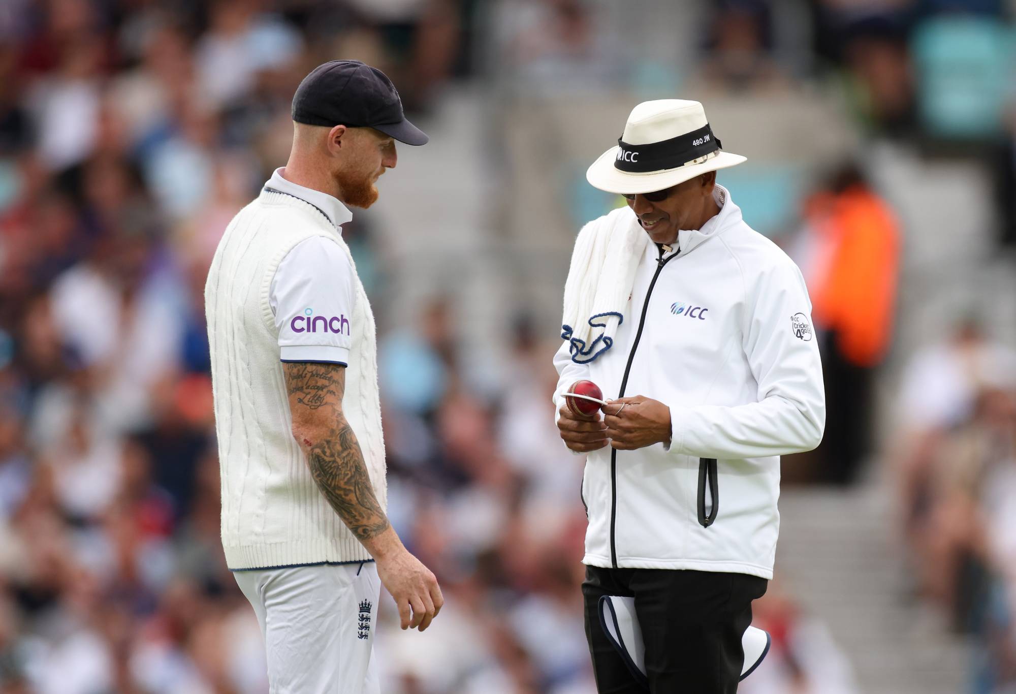 LONDON, ENGLAND - JULY 28: Ben Stokes of England talks with umpire Joel Wilson after he requested the ball to be changed and it was denied, during Day Two of the LV= Insurance Ashes 5th Test Match between England and Australia at The Kia Oval on July 28, 2023 in London, England. (Photo by Ryan Pierse/Getty Images)