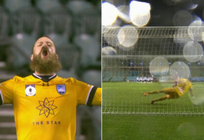 The Grey Wiggle kicks winning goal in EPIC penalty shootout to advance in Australia Cup