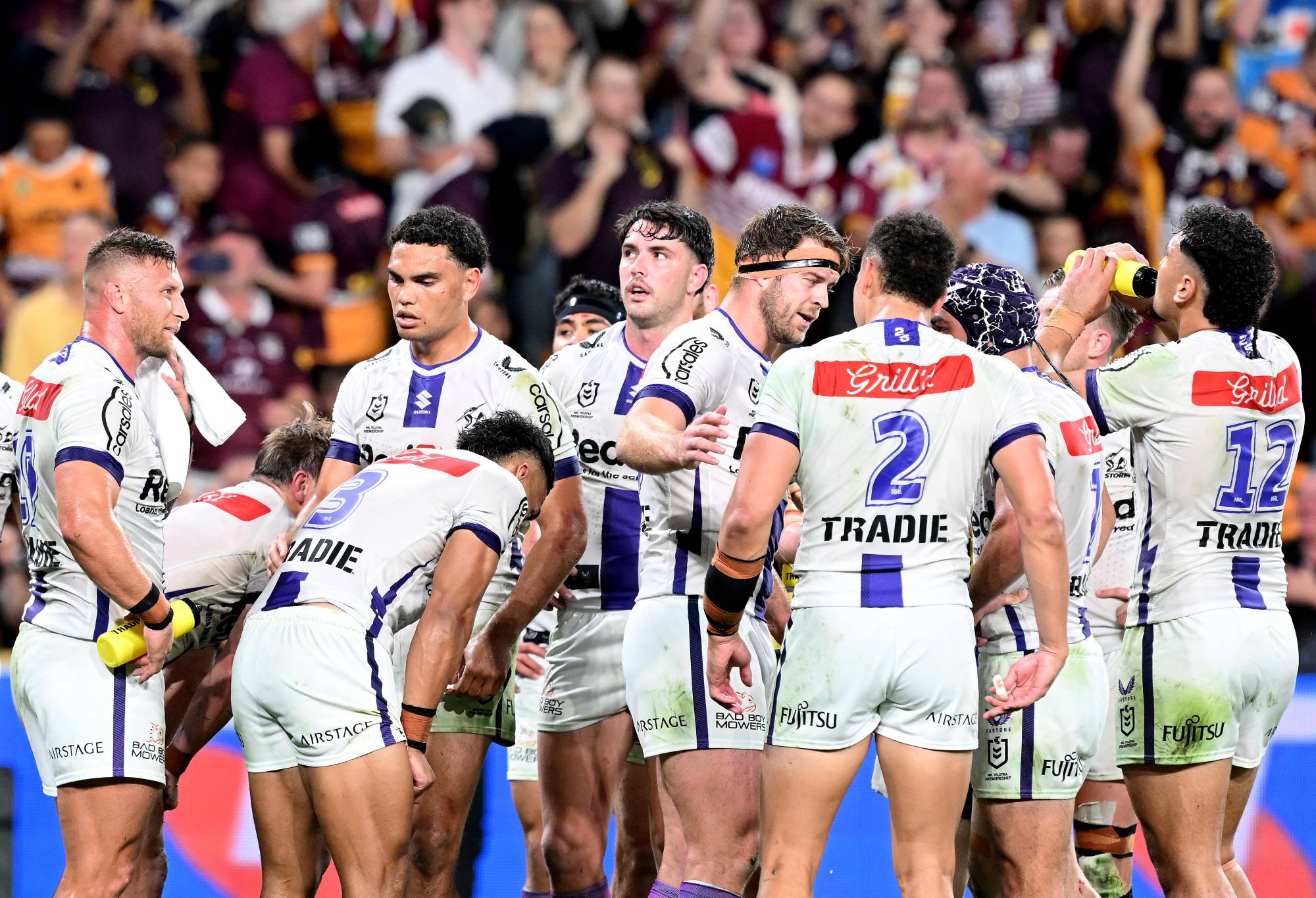 BRISBANE, AUSTRALIA - SEPTEMBER 08:  Storm players reacts after a Broncos try during the NRL Qualifying Final match between the Brisbane Broncos and Melbourne Storm at Suncorp Stadium on September 08, 2023 in Brisbane, Australia. (Photo by Bradley Kanaris/Getty Images)