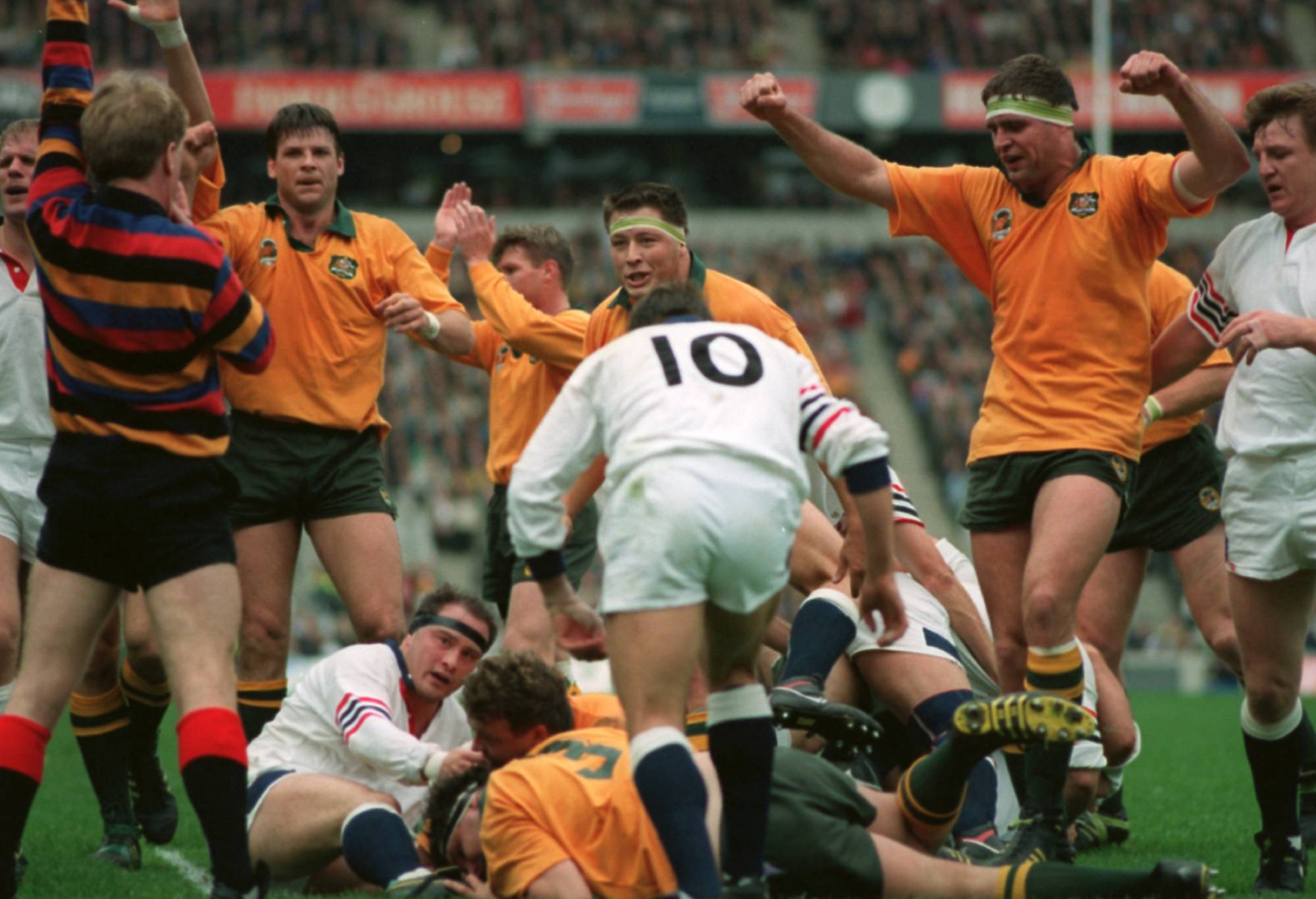 Tony Daly scores a try in the 1991 World Cup final (Photo by Phil O'Brien/EMPICS via Getty Images)