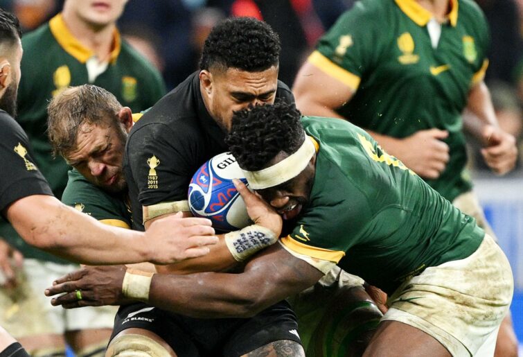 Siya Kolisi of South Africa commits a high tackle with head contact on Ardie Savea of New Zealand during the Rugby World Cup Final match between New Zealand and South Africa at Stade de France on October 28, 2023 in Paris, France. (Photo by David Ramos - World Rugby/World Rugby via Getty Images)