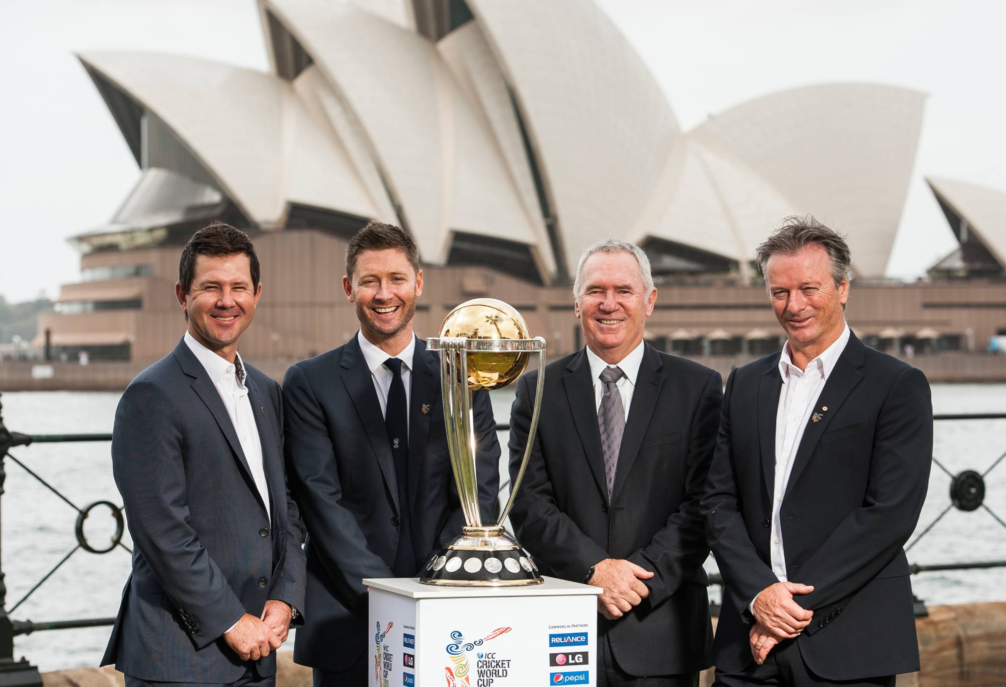 SYDNEY, AUSTRALIA - NOVEMBER 06: (L-R) Ricky Ponting, Michael Clarke, Allan Border and Steve Waugh pose for a photo with the ICC Cricket World Cup Trophy during the ICC 2015 Cricket World Cup 100 days to go announcement on November 6, 2014 in Sydney, Australia. (Photo by Brett Hemmings/Getty Images)