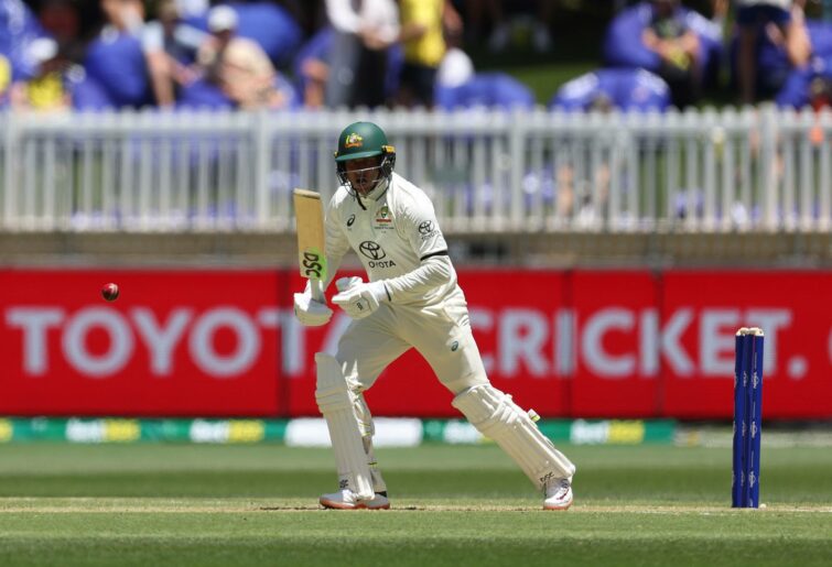 PERTH, AUSTRALIA - DECEMBER 14: Usman Khawaja of Australia bats during day one of the Men's First Test match between Australia and Pakistan at Optus Stadium on December 14, 2023 in Perth, Australia. (Photo by Paul Kane/Getty Images)