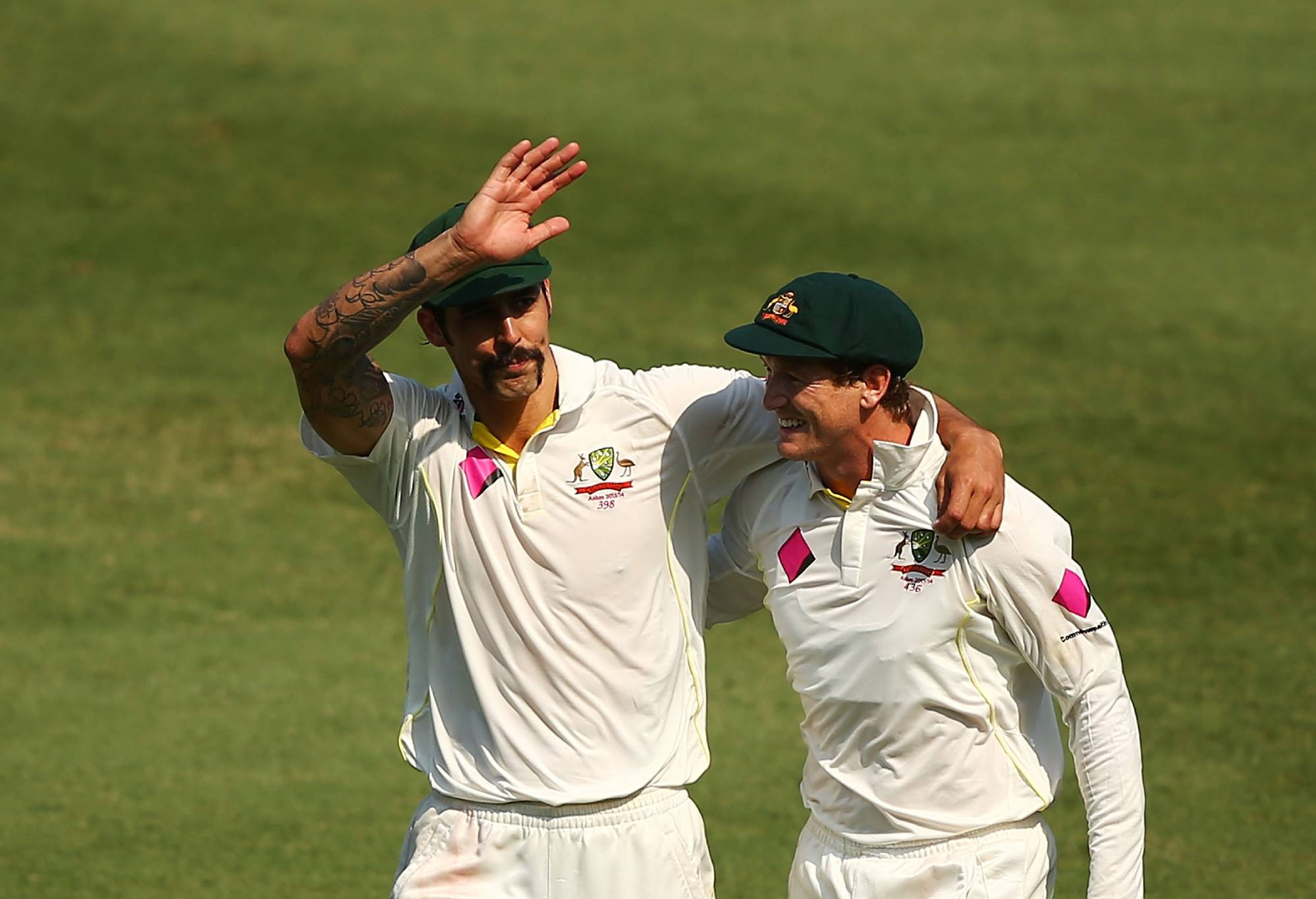 SYDNEY, AUSTRALIA - JANUARY 05: Mitchell Johnson (L) and George Bailey (R) of Australia celebrate after winning the test and the series 5-0 during day three of the Fifth Ashes Test match between Australia and England at Sydney Cricket Ground on January 5, 2014 in Sydney, Australia. (Photo by Matt King/Getty Images)