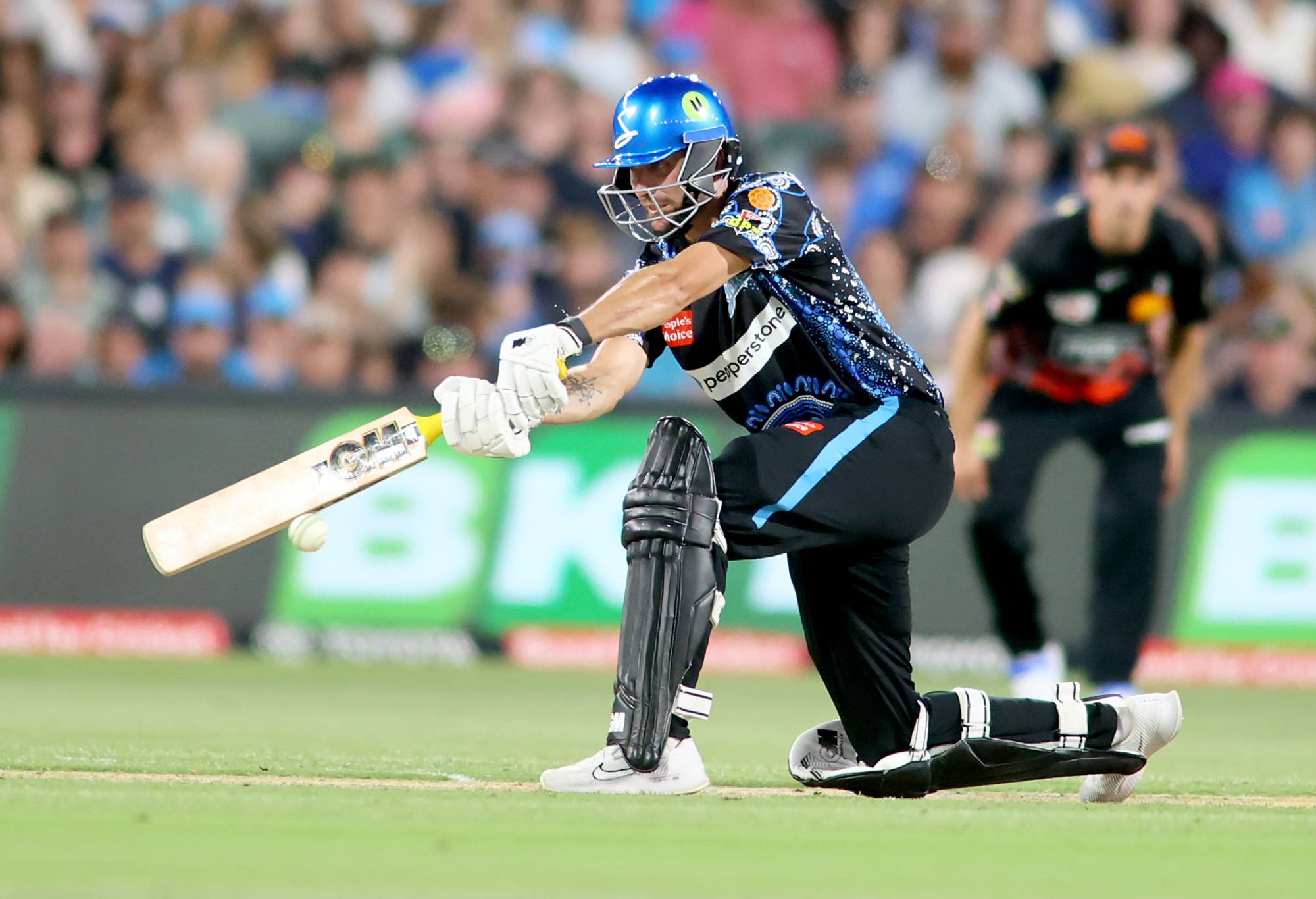 ADELAIDE, AUSTRALIA - JANUARY 05: Matt Short captain of the Strikers during the BBL match between Adelaide Strikers and Perth Scorchers at Adelaide Oval, on January 05, 2024, in Adelaide, Australia. (Photo by Kelly Barnes/Getty Images)