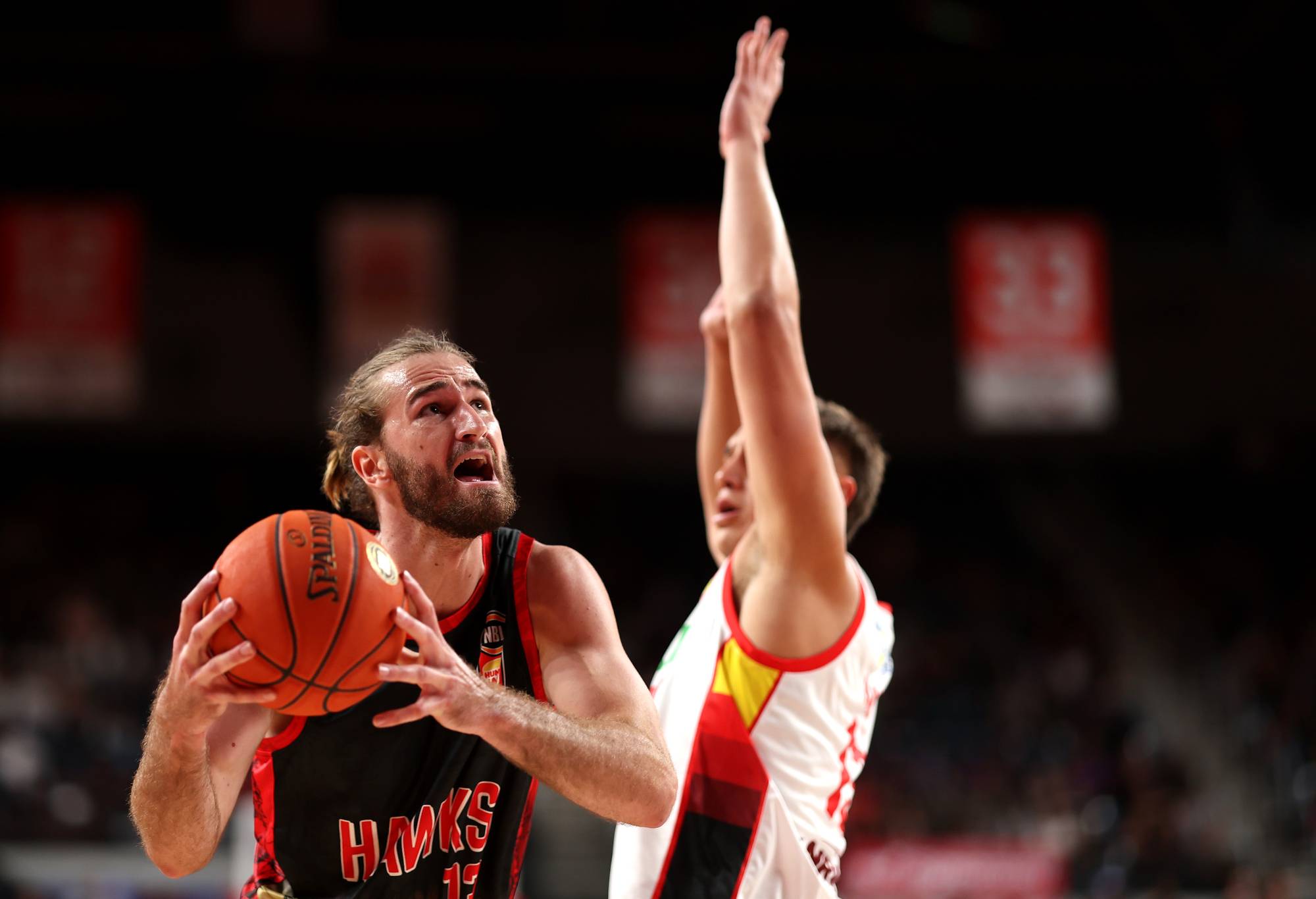 WOLLONGONG, AUSTRALIA - FEBRUARY 15: Sam Froling of the drives to the basket during the round 20 NBL match between Illawarra Hawks and Perth Wildcats at WIN Entertainment Centre, on February 15, 2024, in Wollongong, Australia. (Photo by Mark Metcalfe/Getty Images)