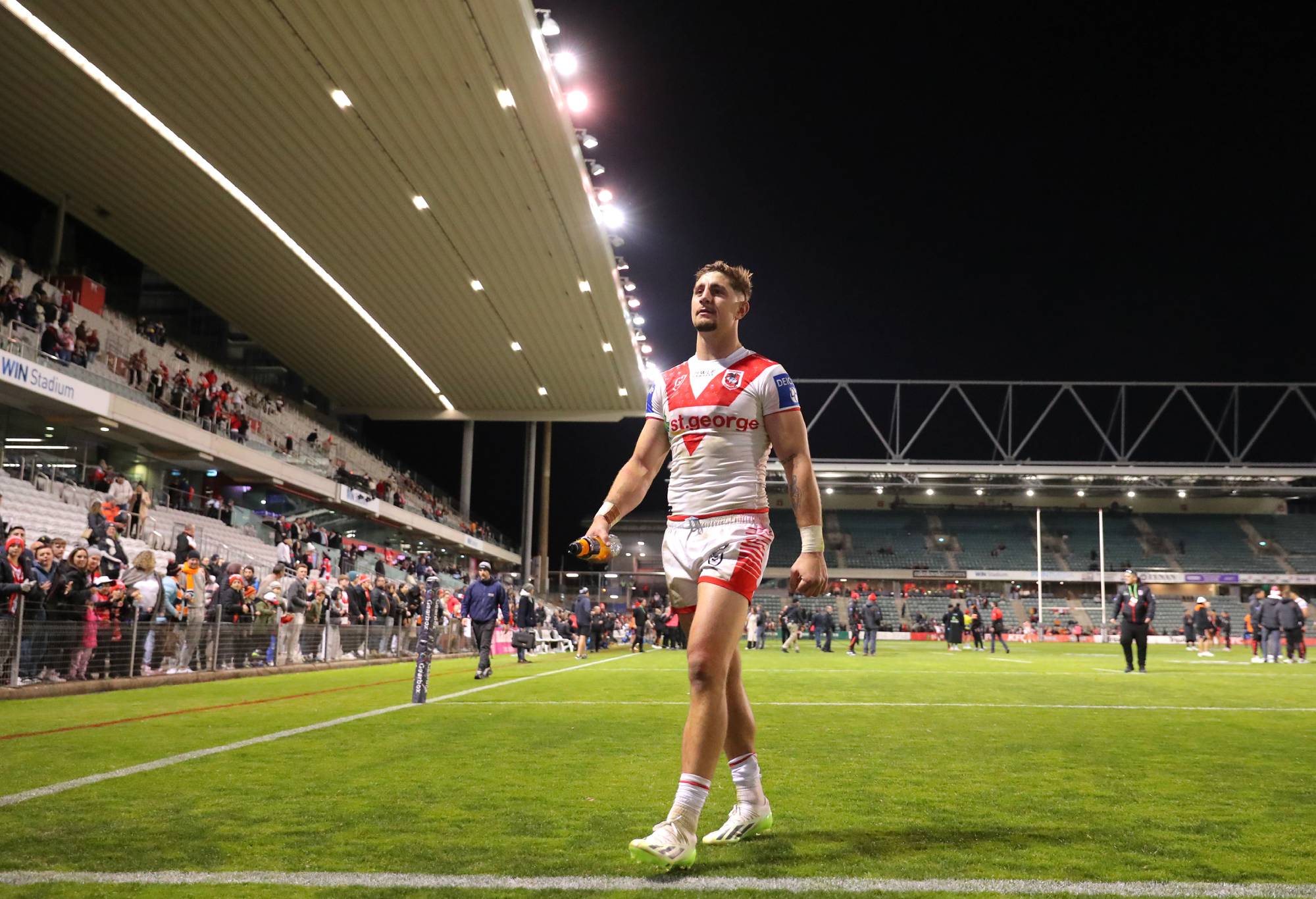 WOLLONGONG, AUSTRALIA - JULY 20: Zac Lomax of the Dragons greet fans after winning the round 21 NRL match between St George Illawarra Dragons and Wests Tigers at WIN Stadium on July 20, 2023 in Wollongong, Australia. (Photo by Jeremy Ng/Getty Images)