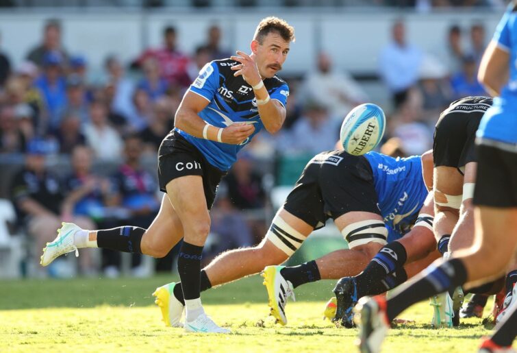 Nic White of the Force passes the ball during the round five Super Rugby Pacific match between Western Force and Queensland Reds at HBF Park, on March 23, 2024, in Perth, Australia. (Photo by James Worsfold/Getty Images)