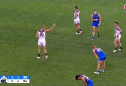 WATCH: Harry McKay ambitiously asks to take post-siren set shot... from the wing
