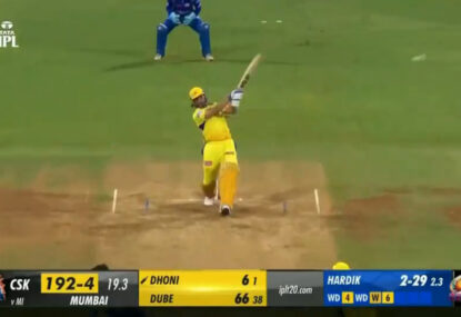 MS Dhoni makes death batting look like a cakewalk with three sixes in his only four balls