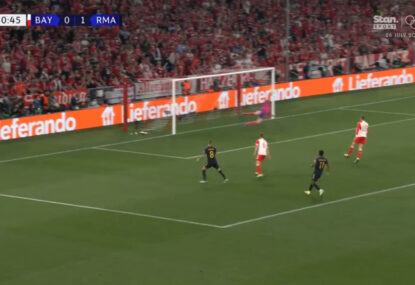 Brilliant save from Bayern Munich's keeper denies a second Real Madrid goal