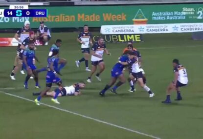 Noah Lolesio demonstrates how a fly-half can stop a hooker one-on-one