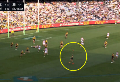 WATCH: Dusty Martin livid he wasn't paid this clever mark inside defensive 50